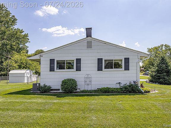 4th image of 280 Kintyre Dr