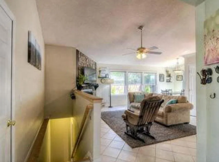 7807 S Windermere Cir — Photo 2