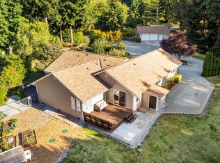657 N West Camano Dr, Camano Island, WA 98282