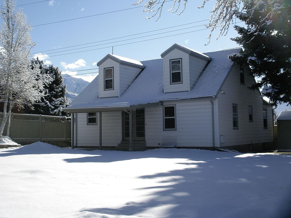Larg 1/3 acre yard