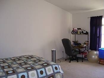 3rd image of 8438 Dahlgren Ln