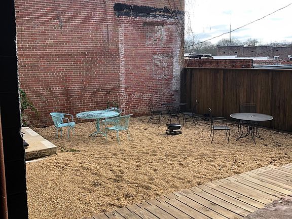 3rd image of 138 W Maud Ave #3