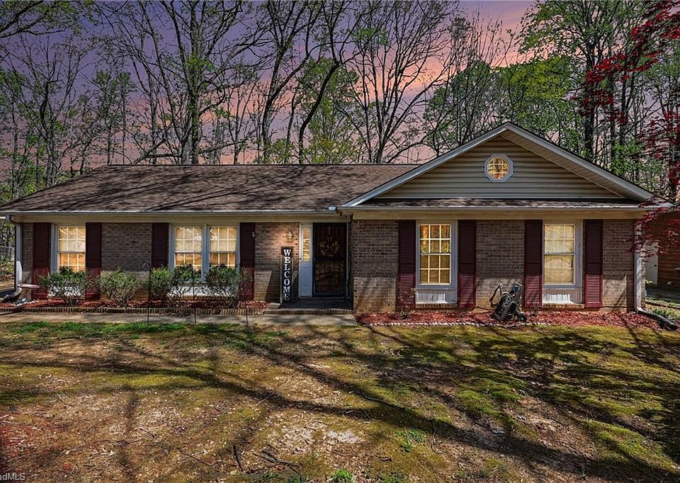 1st image of 1121 Eagle Rd