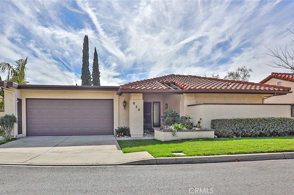 1st image of 830 Calle Del Sol