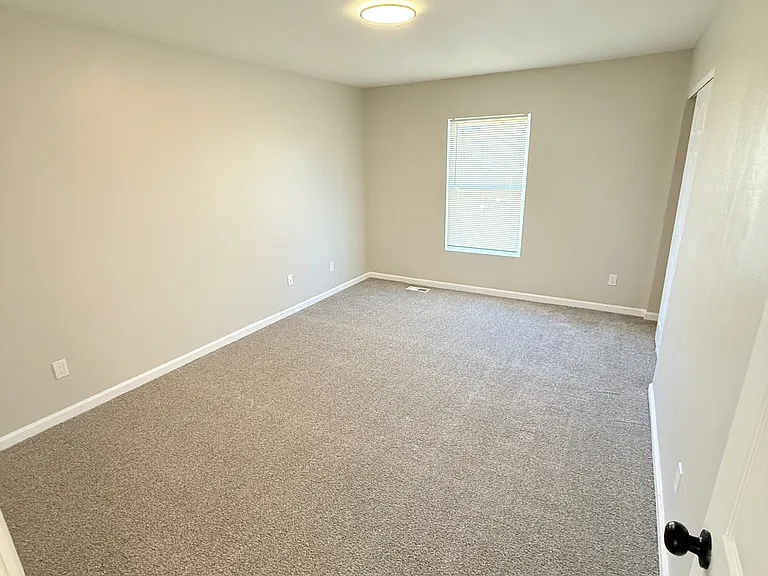 311 Park Ln #311 — Photo 15