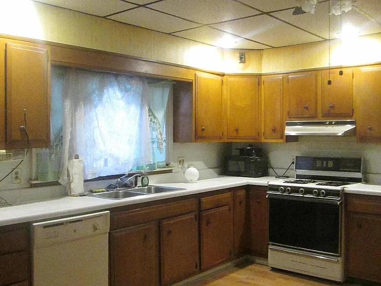 811 Cedar Ave — Photo 7