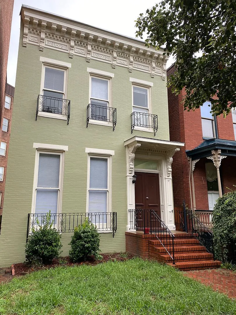 1114 Grove Ave — Photo 1
