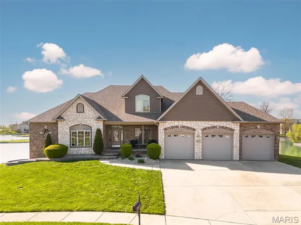 2017 Richview Dr, Saint Jacob, IL 62281