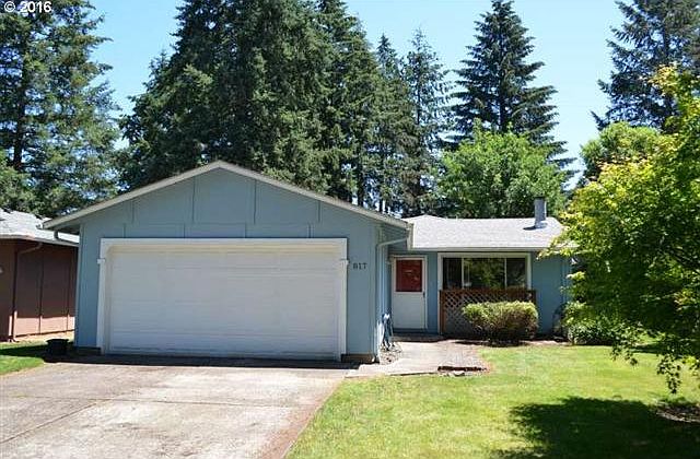 1st image of 817 NE 130th Ct