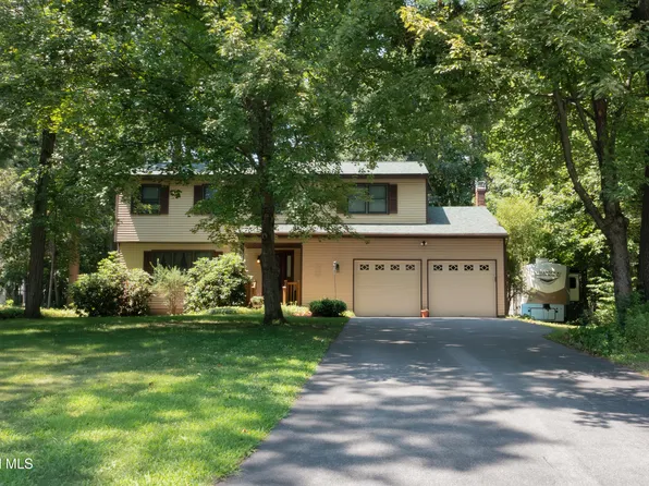9 Northwood Drive, Ballston Spa, NY 12020