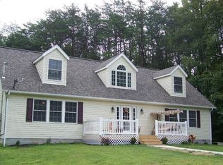 20 Beane Ridge Rd, Charleston, WV 25312
