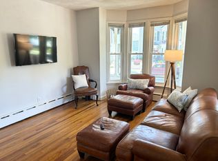 241 Wood St, Bristol, RI 02809