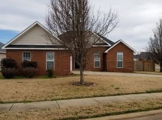 141 Amber Dr, Byron, GA 31008