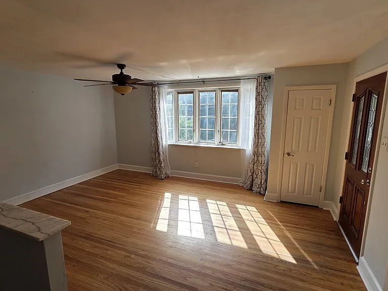 746 Cinnaminson St — Photo 5