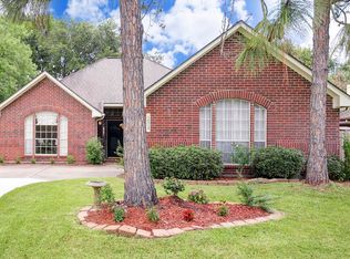 14319 Oak Chase Dr, Houston, TX 77062