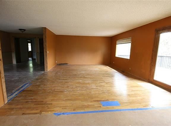 5th image of 150 20th St NE
