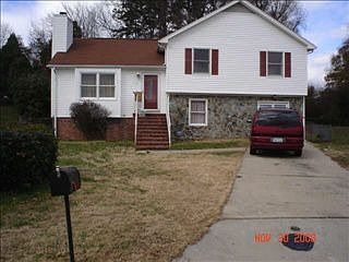 5th image of 714 Forest Brook Dr