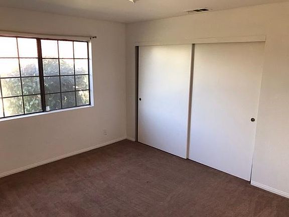 2nd image of 1172 Patricia Cir
