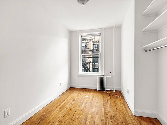 3rd image of 150 Sullivan St APT 32