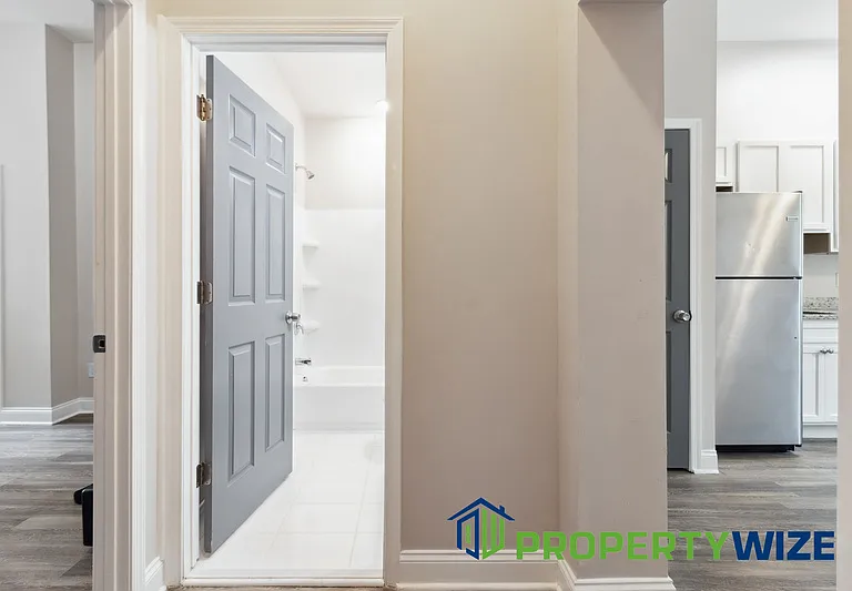 833 Hollins St #1F — Photo 14