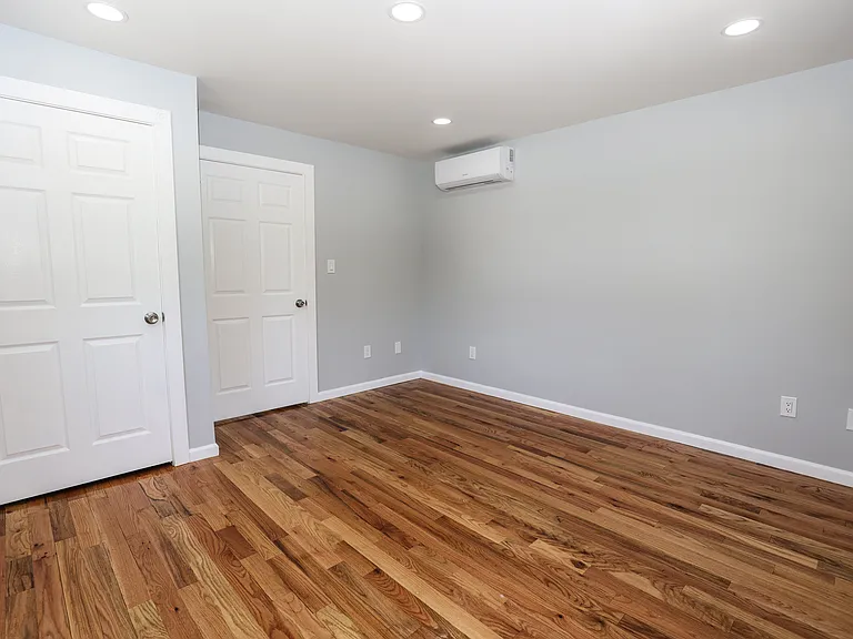562 Peacock St #1 — Photo 18