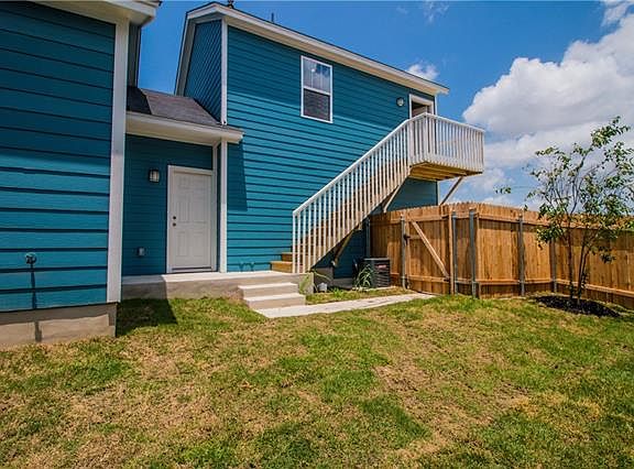 3rd image of 1524 Arbor Knot Dr #C