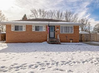 9453 Crestwood Dr, Cleveland, OH 44130