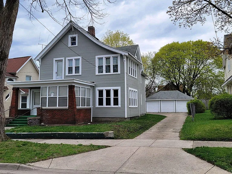 721 Union Ave SE — Photo 1