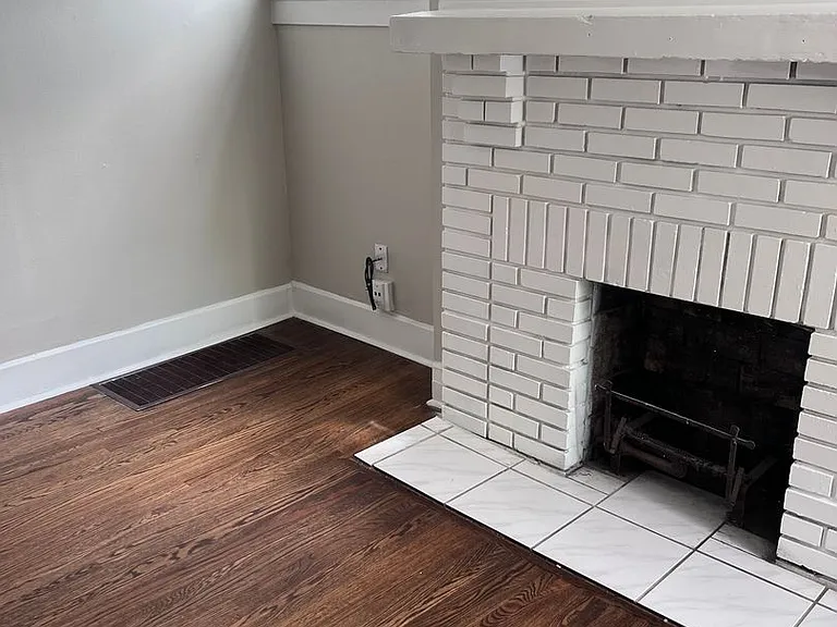 3 Bedroom / 2 Bathroom House in Glen Iris — Photo 3