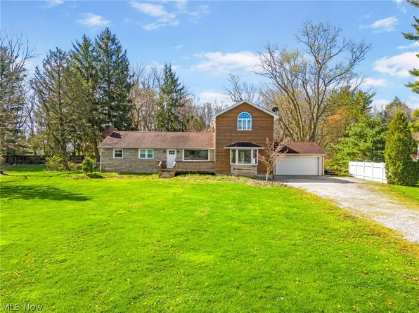 6732 Sylvian St NW, North Canton, OH 44720