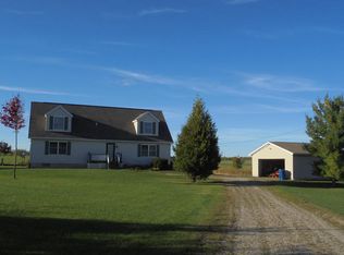 3898 Bourgeous Rd, Sterling, MI 48659