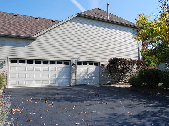 3 Car Garage