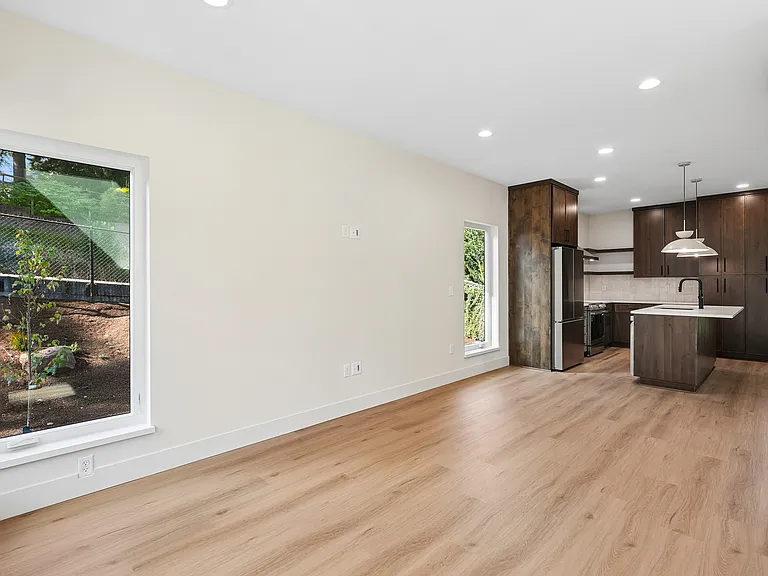 1883 Starlight Dr NW — Photo 7