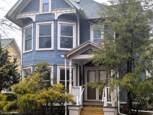 33 South Ave, Brockport, NY 14420