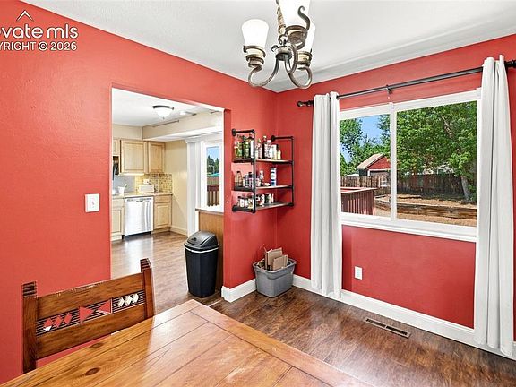 5th image of 3627 Haven Cir