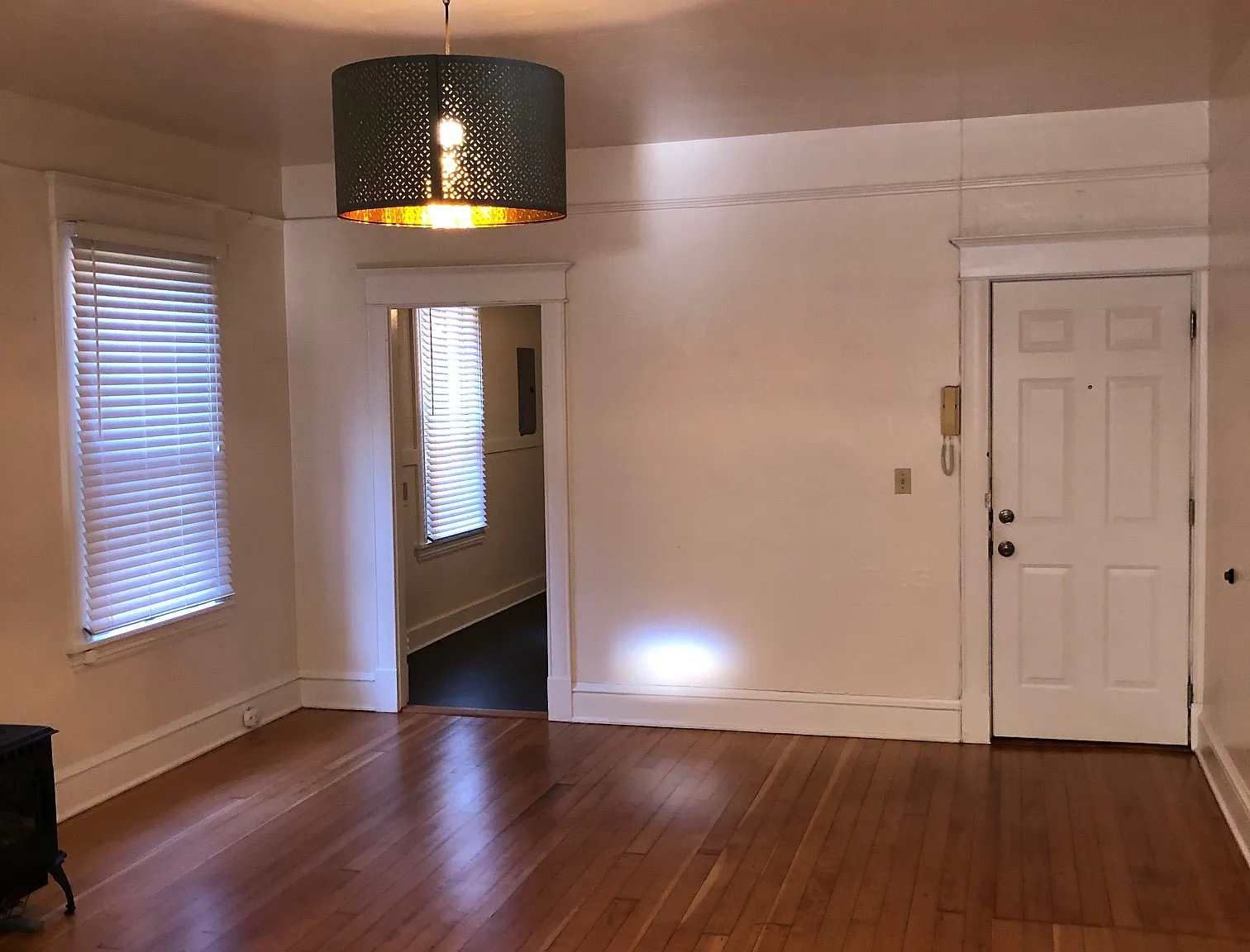 4114 Fremont Ave N — Photo 2