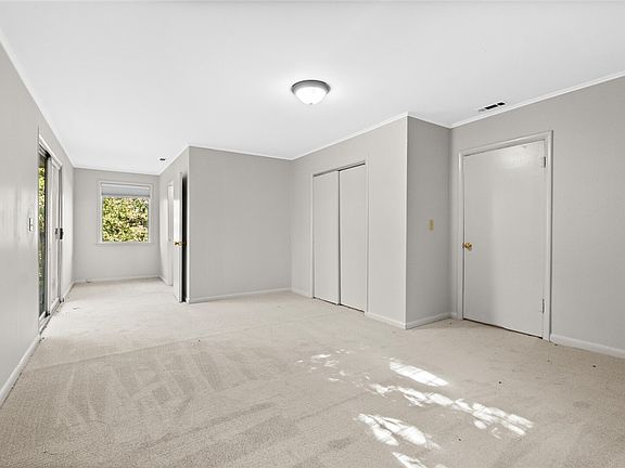 2nd image of 401 N Assembly Dr