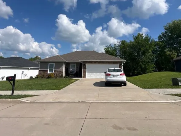 101 Copper Mountain Dr, Columbia, MO 65202
