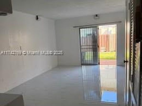 21 SW 109th Ave APT B5