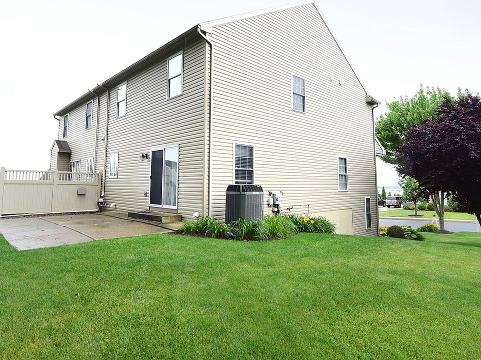 8343 Scenic View Dr, Breinigsville, PA 18031 Zillow