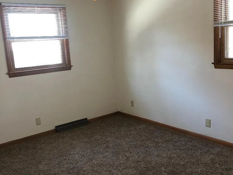 808 John St — Photo 3