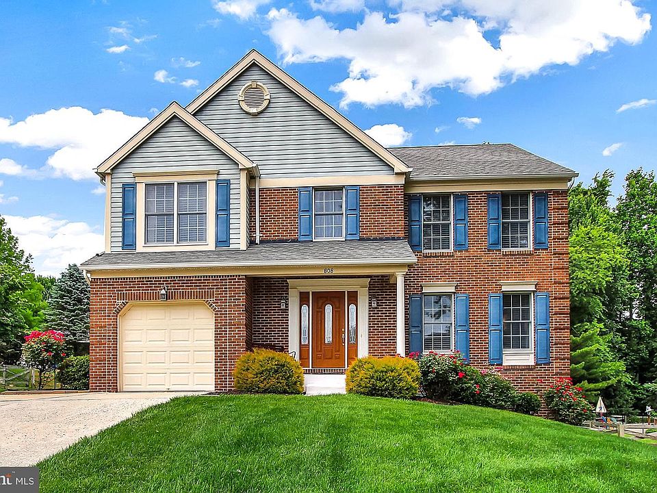 1st image of 808 Delray Dr