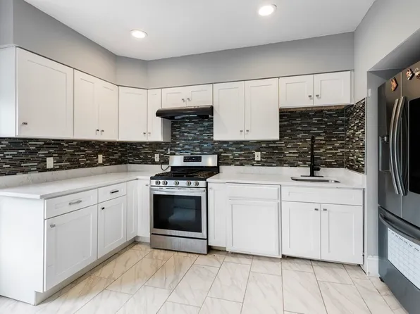 115 Ames St, Brockton, MA 02302
