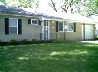 7338 Maple St, Overland Park, KS 66204