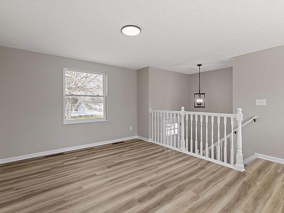 3rd image of 765 Breathitt Ave