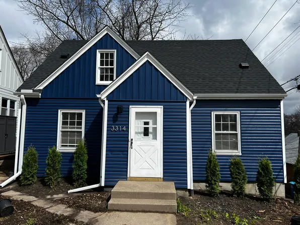 3314 McNair Dr, Robbinsdale, MN 55422