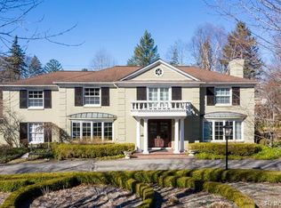 1253 Covington Rd, Bloomfield Hills, MI 48301