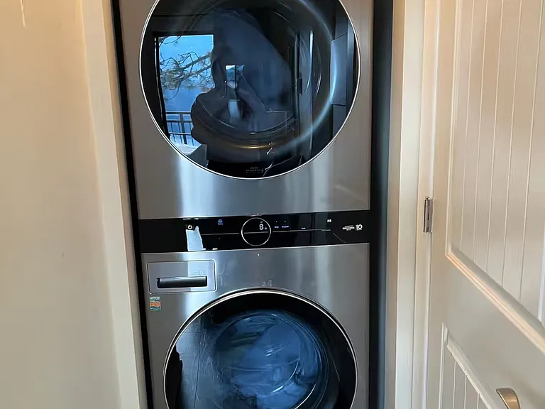 18126 E Duwamish Dr #18 — Photo 11
