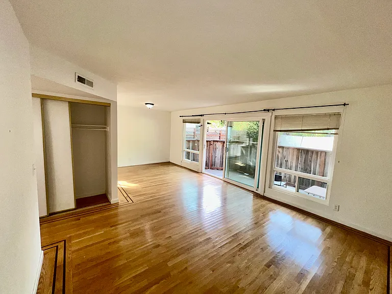 1222 Sir Francis Drake Blvd — Photo 7