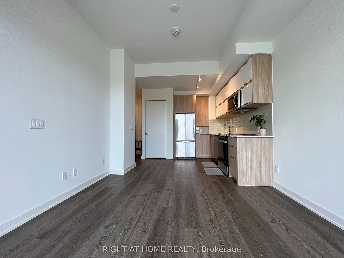 Building Photo - 10 Deerlick Ct #304